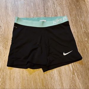 Nike pro spanks